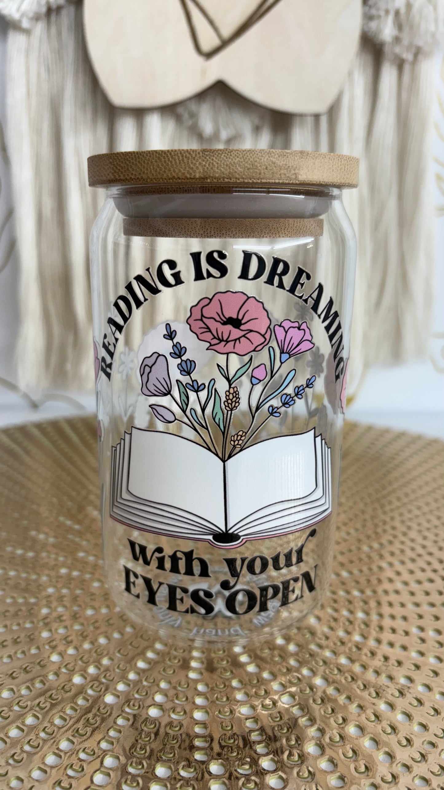 Reading is dreaming 16 oz